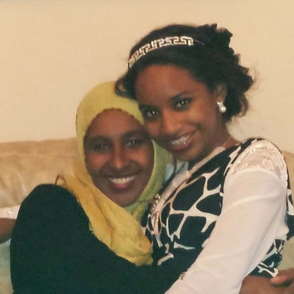 Meet your Posher, Khadija